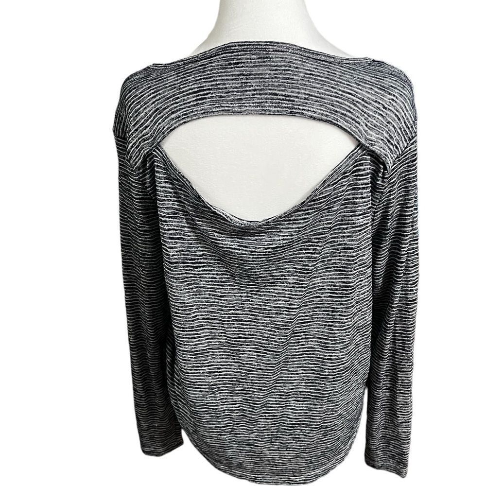 Athleta Breezy Long Sleeve small dark navy and white stripes - Picture 10 of 13